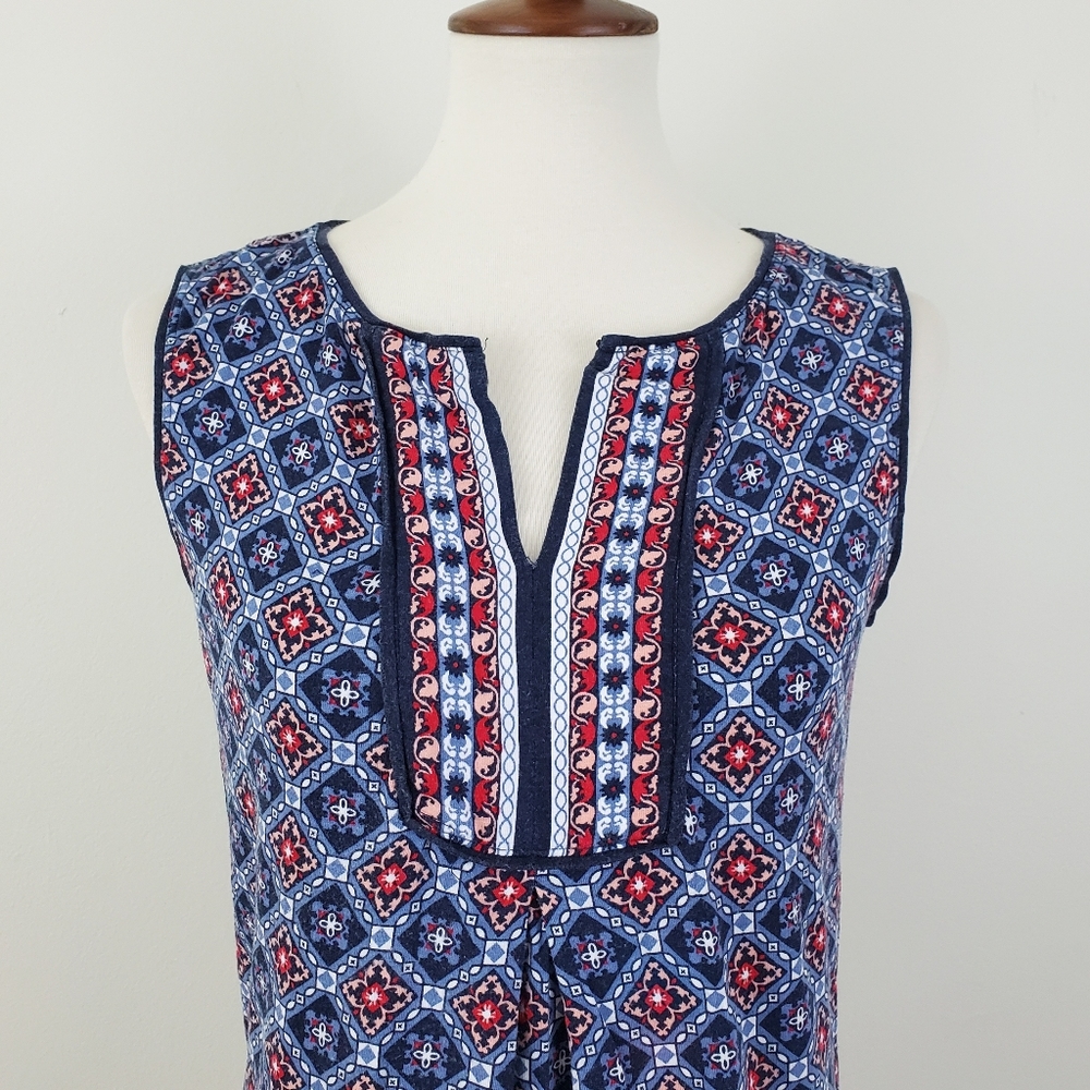Max Studio Split Neck / Keyhole Top - Picture 7 of 12